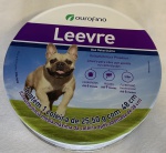 LEEVRE OUROFINO- coleira para cães anti carrapatos , pulgas e flebótomos (picadas de insetos), protege contra a Leishmaniose.  Tamanho 48 cm. Botões ajustáveis.Leevre é indicado como auxiliar no controle de infestações pelos ectoparasitas Ctenocephalides felis felis (pulgas) e Rhipicephalus sanguineus (carrapato do cão), e na repelência e mortalidade à Lutzomyia longipalpis, vetor da Leishmaniose Visceral Canina.