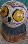 Designer artista plastico E. Roque. Lindo adorno decorativo de coruja, esculpido em fibra de coco,Pezinhos,fica lindo na decoração.Altura: 12 cm