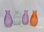 Lote 4 vidros  coloridos  em forma de vaso .Medida 14cm de altura.