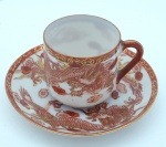 Xícara para Café com Pires em Porcelana Japonesa "H" - Casca de Ovo of - Figura de Dragões.