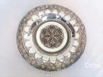 Prato  para pendurar decorativo Art Nouveau em prata 90, bordas ricamente decoradas . medida 23 cm de d iametro