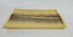 Antiga bandeja em material sintético ao fundo amarelo claro com detalhres em marrom- Medidas: 42x26 cm