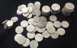 Lote com varias moedas em alumínio.