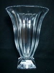 Vaso em cristal da Bohemia selado com dedicatória em homenagem a sociedade de hansenologia, 36x25cm