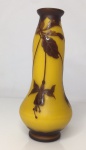 Vaso amarelo acidado desenho de flores - 20 cm x 8 cm