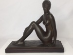 Belíssima escultura em bronze "Banhista" assinada Elio Di Giusto - 37 cm x 32 cm
