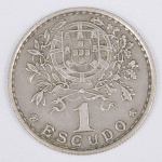 Lote composto por uma moeda Portuguesa de 1 Escudo cunhada em 1958