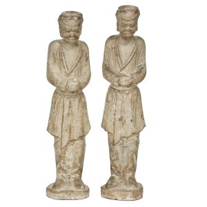 Par de escultura em terracota esmaltada representando `dignatários`. Início da Dinastia Ming(1368-1644). Alturas: 26 e 25 cm.
