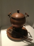 Panelinha de cobre para fondue , completo ( base e talheres), med: 30 x 26 cm- 5 fotos.