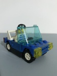 Lego carrinho com figura, abertura portas