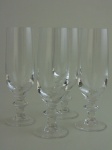 Quatro taças de cristal liso para champanhe.  Altura 18 cm.