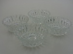 Quatro cremeiras de cristal, diâmetro 12 cm, altura 4 cm.