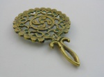 Descanso  para  panela em bronze, diâmetro 14 cm.