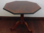 Mesa centro Inglesa laminada em "Pluma de Caoba" com sistema de TIP-TOP