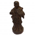 Escultura em madeira representando Nossa Senhora Paulistinha sem menino. Brasil, Séc XIX. 10 cm de altura.