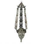 Lampadário em prata batida, repuxada e cinzelada. Brasil, estilo e época D. Maria I. Cerca de 1800. 76 cm de altura.