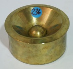 CINZEIRO - metal dourado circular, tampa em cone, solta, Alessi italiano -  11,5x5,5 cm