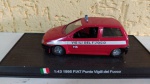 DIECAST Miniatura de COLEÇÃO CARRO DE BOMBEIRO 1995 FIAT PUNTO VIGILLI DEL FUOCO - ITÁLIA - em ferro e sintéticos - escala 1/43 - usado, marcas do tempo conforme imagens fornecidas.