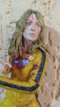 Boneco personagem Beatrix Kiddo- Uma Thurman do Filme  Kill Bill, resina plástica medindo 15,5 centímetros de altura, falta bastão conforme imagens.