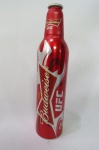 Garrafa vazia em alumínio, da Cerveja Budweiser patrocinadora do UFC