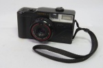 Antiga Máquina Fotográfica Yashica modelo MF Motor - Funcionando. Utiliza duas pilhas pequenas.