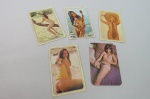 Lote com 05 Calendários de Bolso com Mulheres nuas, promocionais de Hotéis, Empresa de Fotocópias, Emprea que vende Economizador de Gasolina e Alcool, dos anos de 1977 e 1980. Uma das modelos veste a Camiseta do Flamengo.