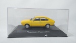 Volkswagen Passat 1975 - Carros Inesquecíveis do Brasil - Carrinho miniatura diecast na escala 1/43 - Caixa (com detalhes ) e base originais. Falta lanterna traseira