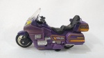 Roadstar Golden Flyer Estradeira - Moto Motocicleta miniatura diecast na escala 1/18 - Não acompanha embalagem