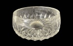 Maravilhoso bowl de cristal medindo 14 cm diam x 7 cm alt.