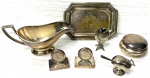 Miscelâneas, lote contendo diversas peças em metal espessurado a prata.