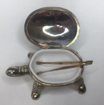 Pequena Tartaruga de metal com pinça- 7cm x 2xm