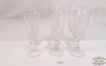6  Taças  flutes para espumantes em cristal .Medidas: 15 cm altura 6 cm diâmetro.