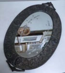 Antiga bandeja em metal trabalhado com fundo em madeira e vidro jateado com desenhos florais em relevo. Mede: 59 x 38 cm