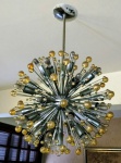 Lindo Lustre Vintage em metal padrão sputnik - Possui conjunto de lampadas de reposição .Mede: