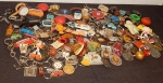 Lote com chaveiros (diversos).