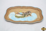 Pequena bandeja em madeira com pintura natalina. Medindo 27cm x 17cm.