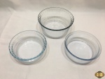 Lote de 3 pirex redondos fundo. Medindo a maior 18cm de diâmetro x 8,5cm de altura.