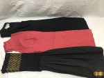 Lote de roupas Femininas sendo : o preto social americano TAM M, Rosa de linho TAM M e o tomara quer caia de linho TAM M.
