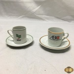 2 xícaras de café em porcelana para colecionador. Sendo uma do Café do Brasil e uma do Abic.