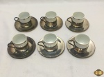 Jogo de 6 xícaras de café em porcelana com friso prata, com suporte em prata 90.