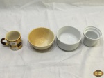 Lote composto de coador, 2 bowls e xícara de café em porcelanas diversas.