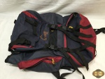 Mochila Tripper Prime 65 para camping e trilha. Medindo 70cm x 50cm. em perfeito estado de conservação.