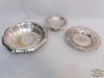 Lote de 3 peças  paozeira , petisqueira rendada em prata 90. Sendo o maior  medindo 24cm de diametro  ,media  medindo 20cm de diametro e 3cm de altura e o menor,avarandado,  marca Imperial, medindo 15cm de diametro