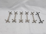 Lote com 6 descansos para talheres, prata 90 eber le modelo X, medindo 8,5 cm de comprimento