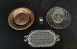 Lote de 3 peças em vidro sendo  1 prato carnival glass, 1 bandeja em vidro , 1 prato em vidro