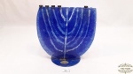 Candelabro Menorah de 7 velas base em  vidro.Medidas:altura 21 cm e largura 21 cm , faltando alguns suporte de velas