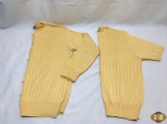 Conjunto de lã , casaco com blusa . Peças importadas e em perfeito estado de conservação. TAM: G
