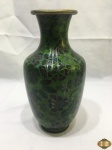 Vaso floreira em bronze esmaltado clossone floral. Medindo 23cm de altura.