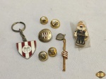 Lote de diversos, pins, botons, etc.