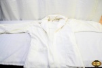 Lindo roupão de banho na cor branca, tamanho P de mangas compridas da marca P&C PEDERSOLI. Em perfeito estado.